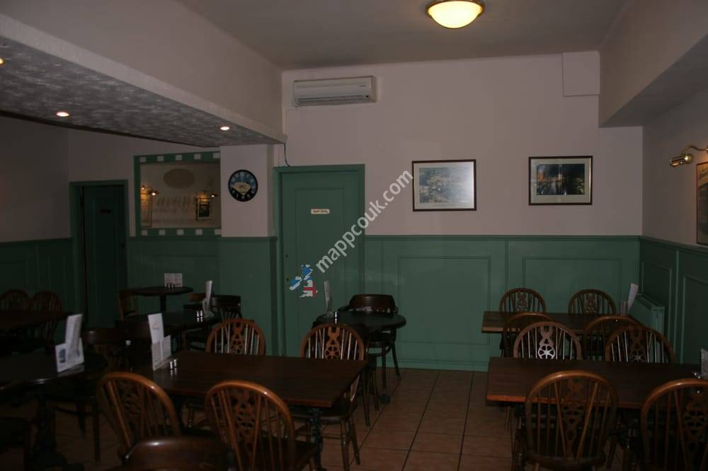 Cavani West End Cafe