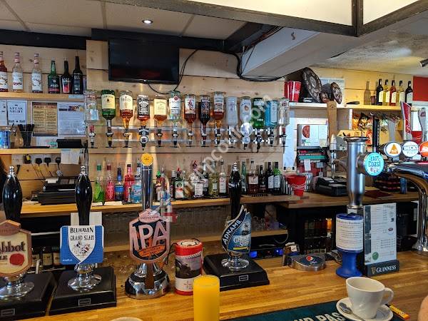 Chinny's Sports Club