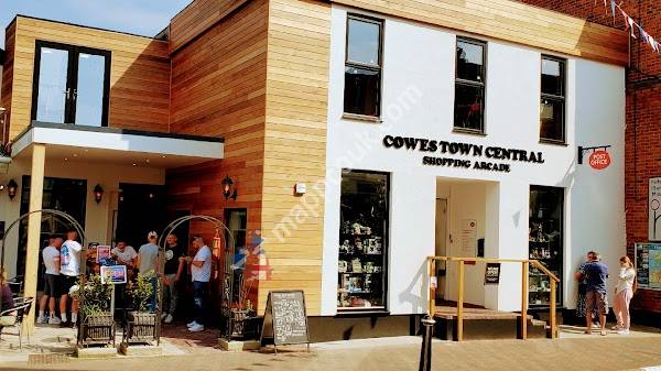 Cowes Town Central Shopping Arcade