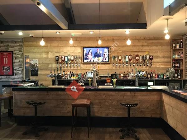 DJ Sports Bar & Night Club