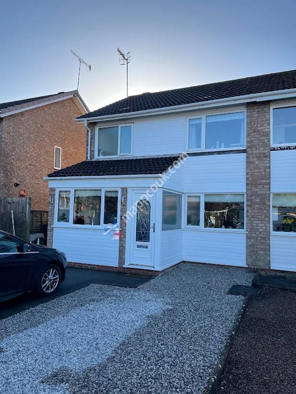 Finstall First School