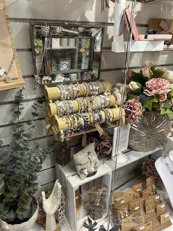 Gracie Jaynes Home & Gift