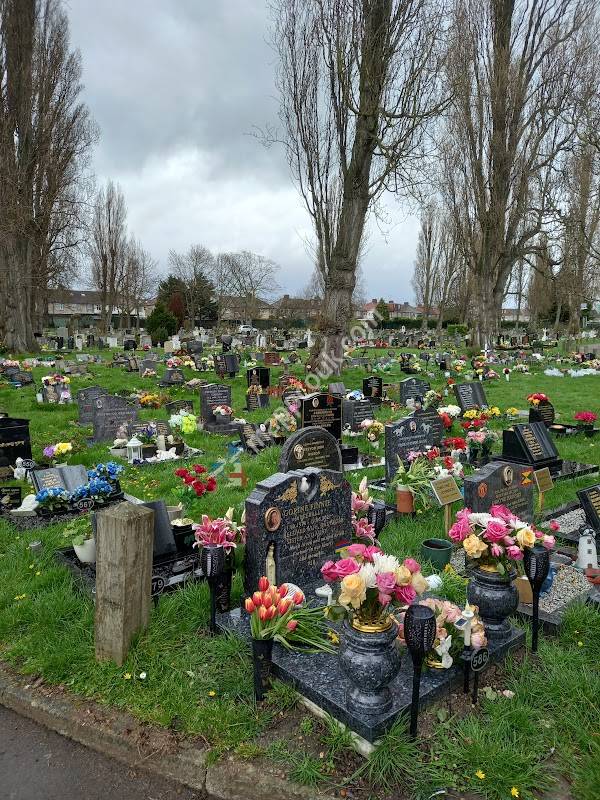 Greenford Park Cemetery
