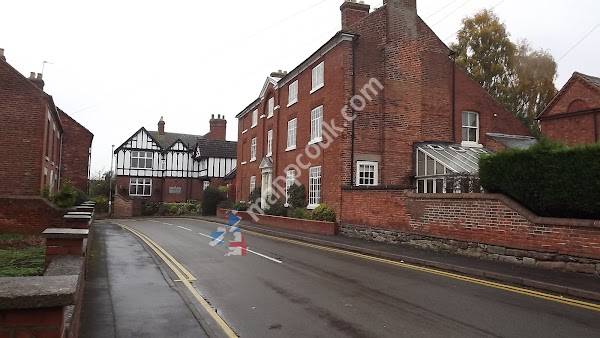 Holmsdale Manor Nursery School