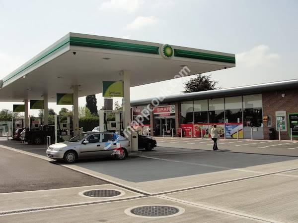 Longs Corner Service Station