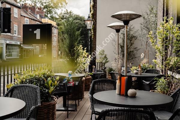 No. 1 York by GuestHouse