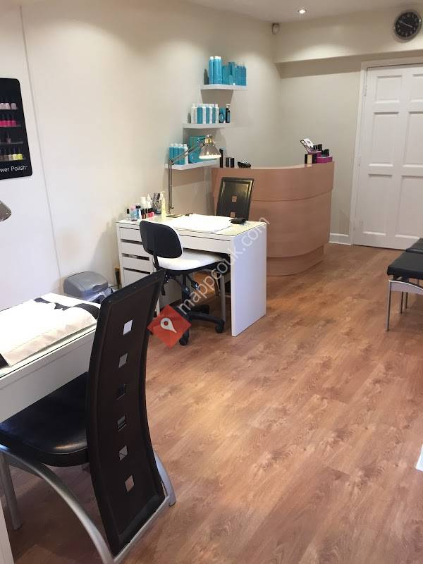 Posh Hair and Beauty