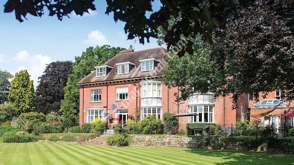 Rashwood Care Home - Elizabeth Finn Homes