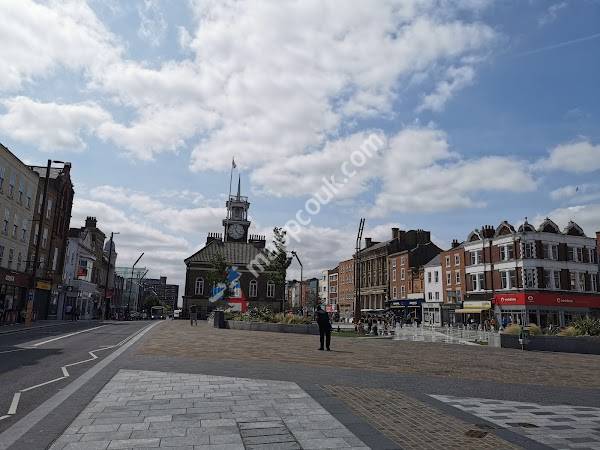 Stockton High Street Stand T