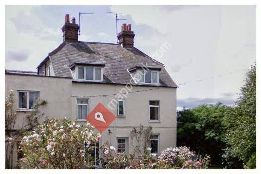 The House On The Corner Bed & Breakfast