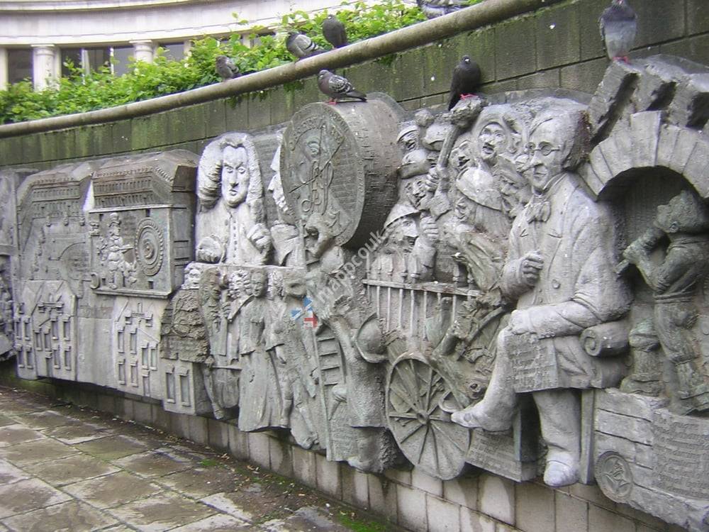 The Old Square Statue