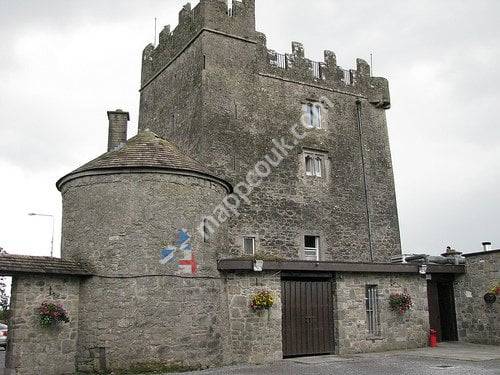 Tyrrellspass Castle Restaurant